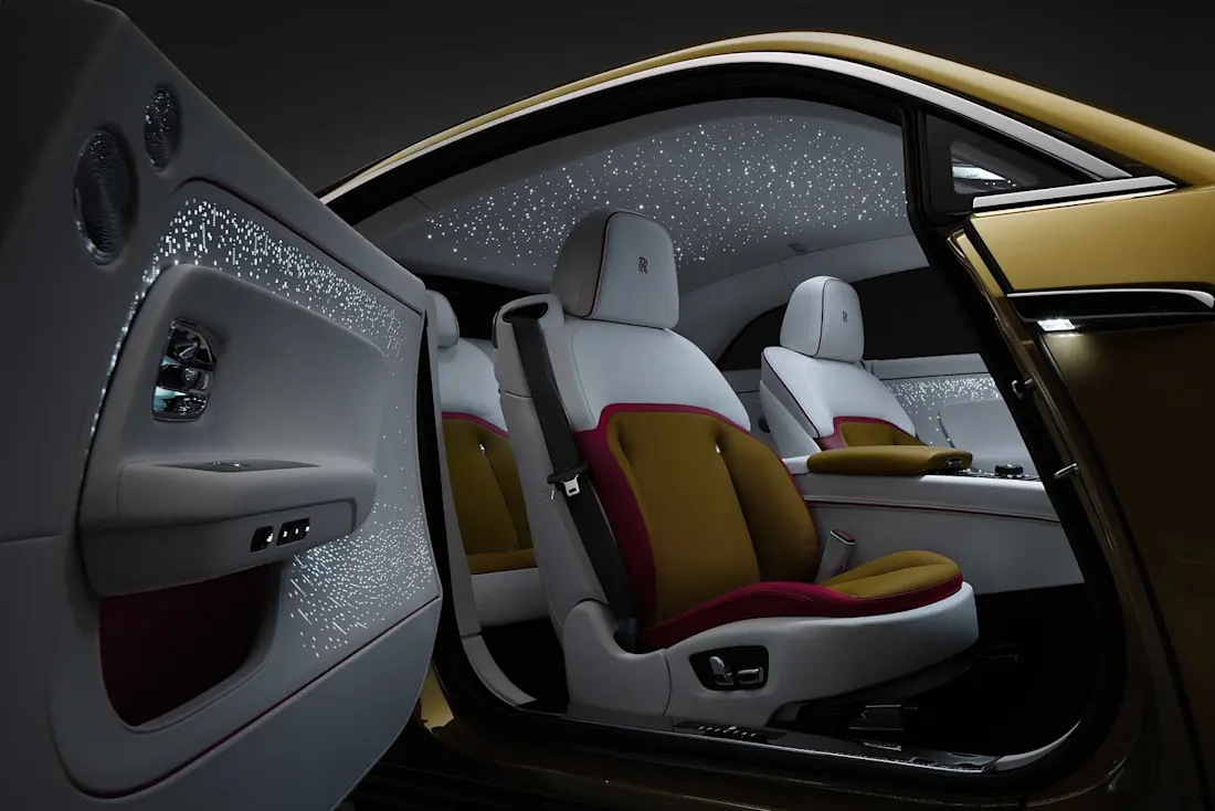 Rolls-Royce-Spectre-Side-Seats Rolls-Royce-Spectre-Side-Seats