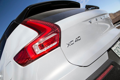 Editorial 2021 volvo xc40 recharge p8 awd 14 jw
