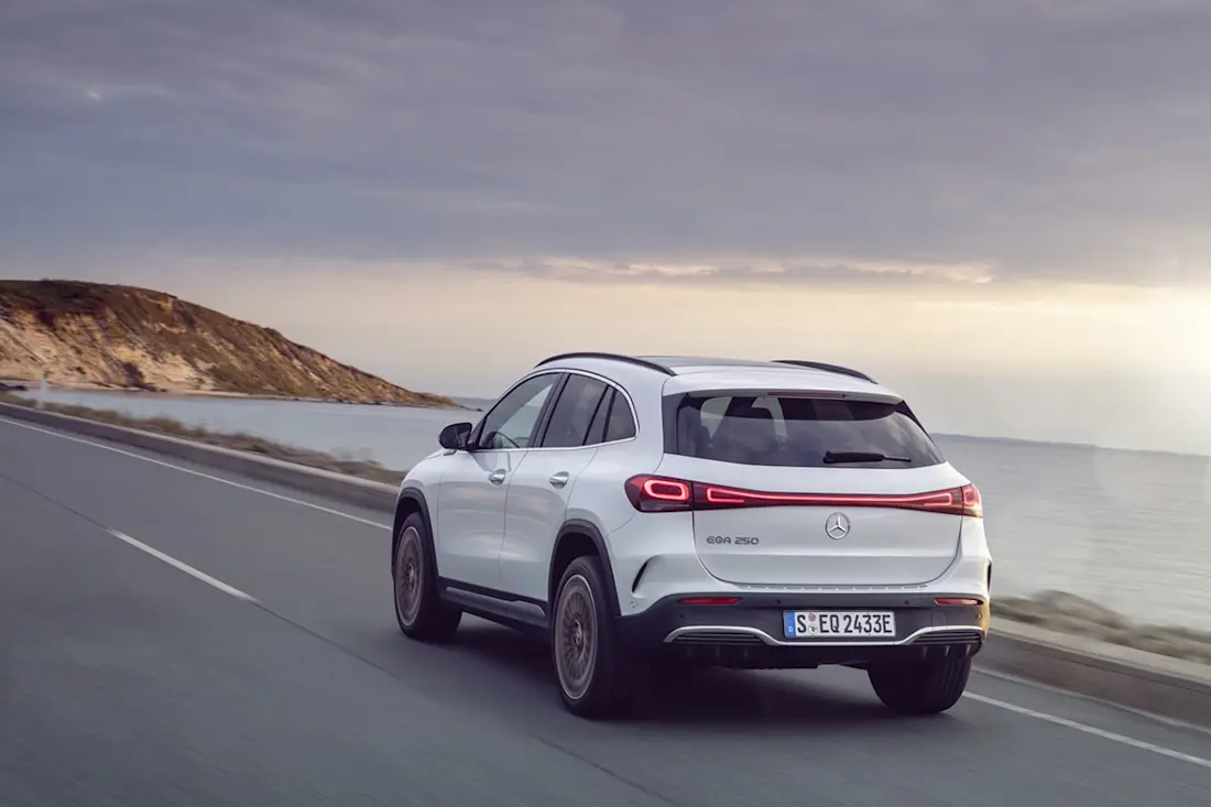 AS24 Mercedes achter AS24 Mercedes achter