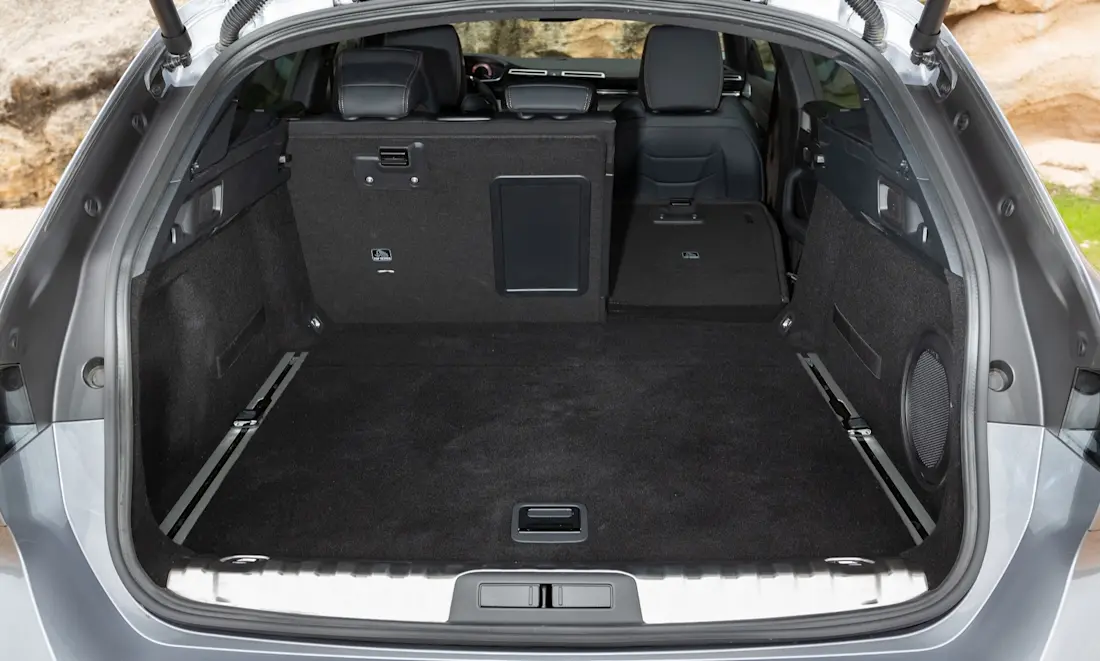 peugeot-508-sw-trunk peugeot-508-sw-trunk