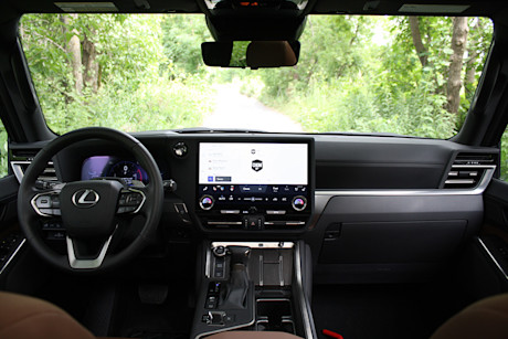 Lexus GX550 2024 : essai routier Body Image