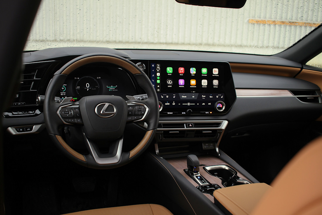 2026 Lexus RX 450h+ PHEV Review - AutoTrader.ca