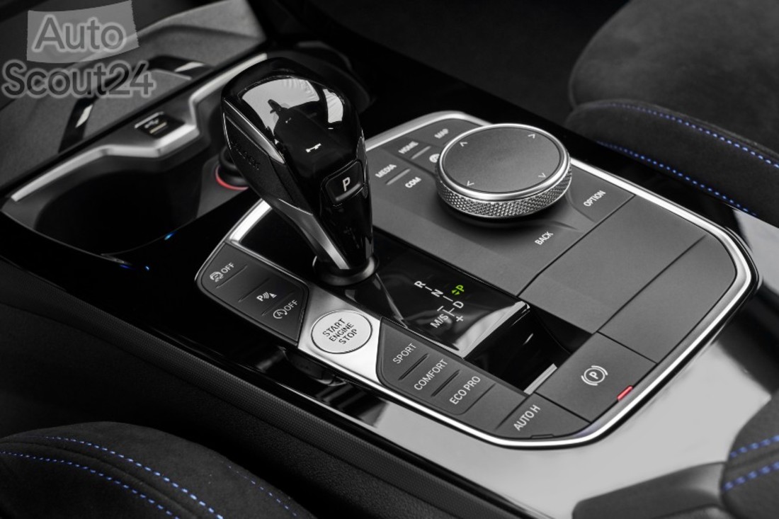 P90370561_highRes_the-all-new-bmw-2-se.jpg