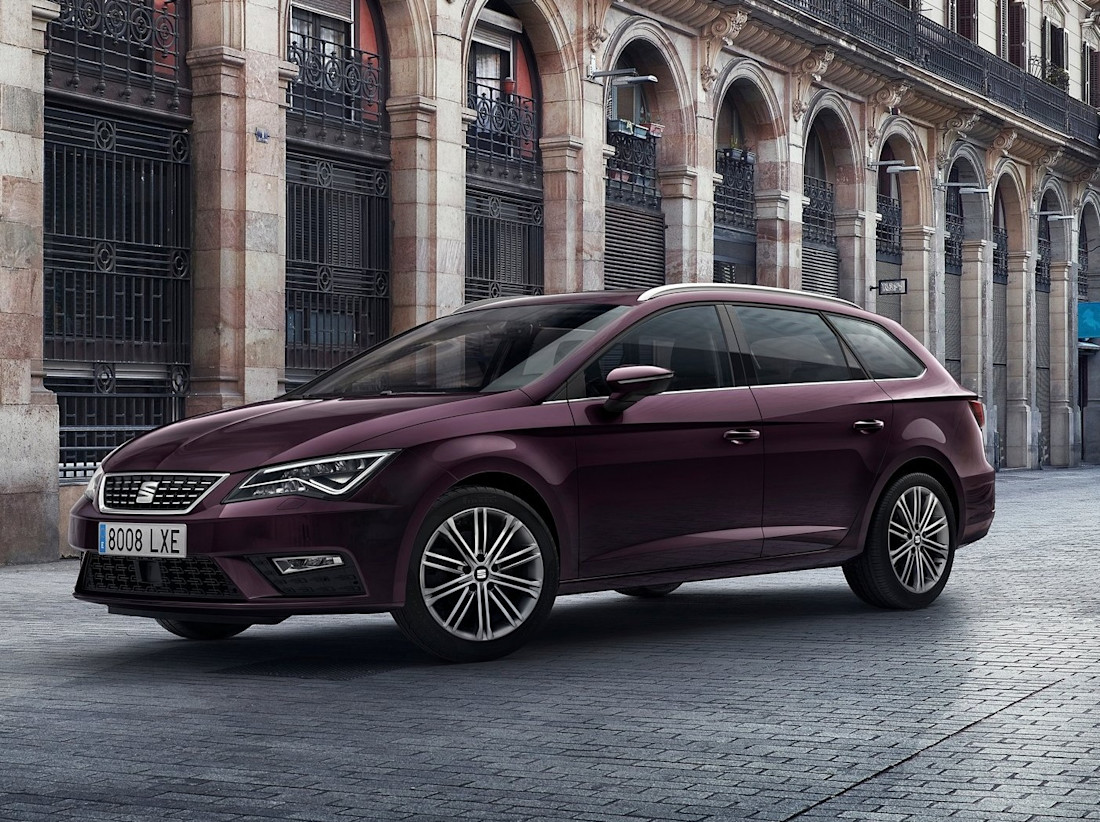 seat-leon-st-side