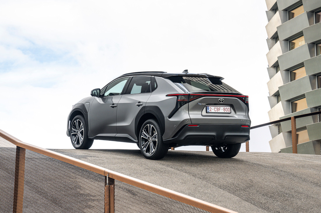 2022-bz4x-dpl-static-010-2