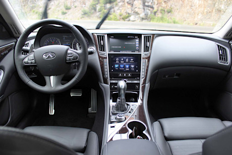 Editorial 23 dh 2016 infiniti q50 red sport 400 awd