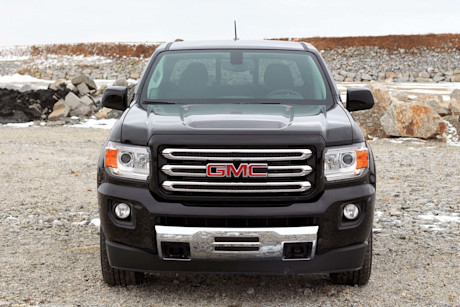 Editorial 2017 gmc canyon diesel 4wd crew cab short bed 06 ew