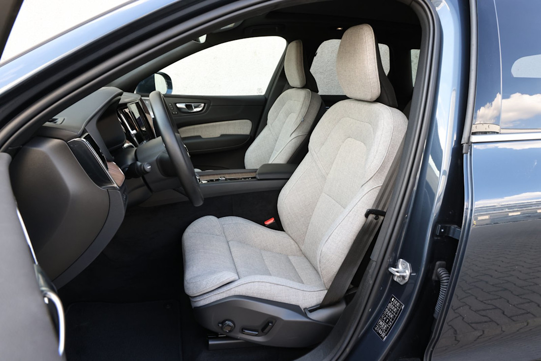 mazda-cx-60-volvo-xc60-2022-6.jpg