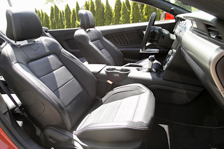Editorial 2015 ford mustang gt convertible premium jw 29