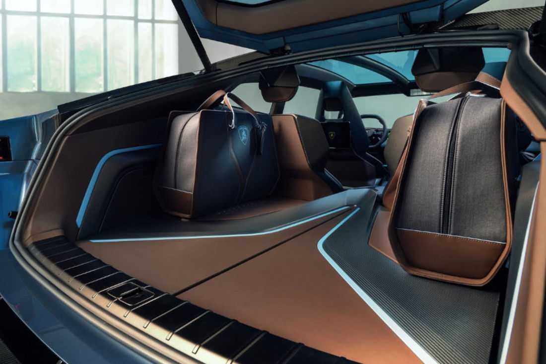 Lamborghini-Lanzador-coche-electrico (5).jpg