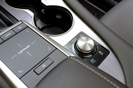 Lexus RX 450h 2020 : essai routier Body Image