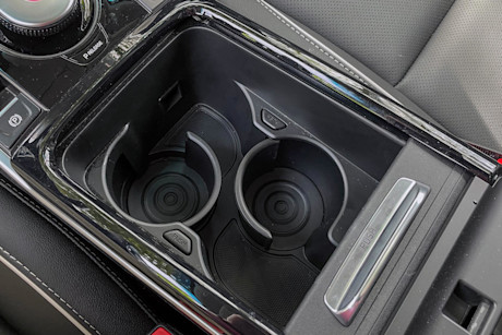 Editorial 2021 kia niro ev sx touring 28 ct