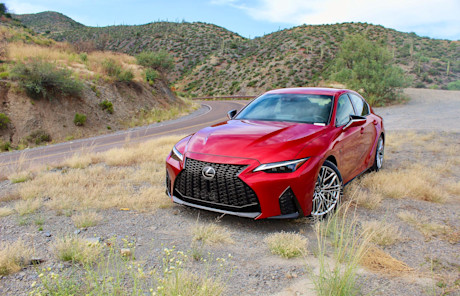 Editorial 2022 lexus is 500 f sport performance 06 pb