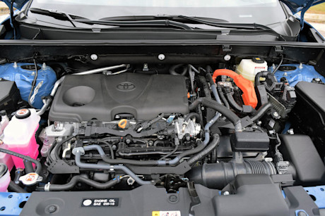 Editorial 2023 toyota rav4 xle hybrid 230619 07 sha