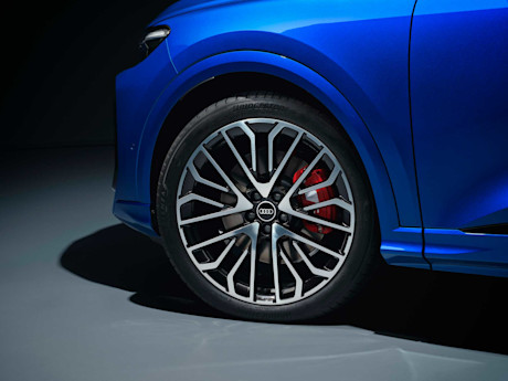 Editorial 2025 audi sq5 edit 12