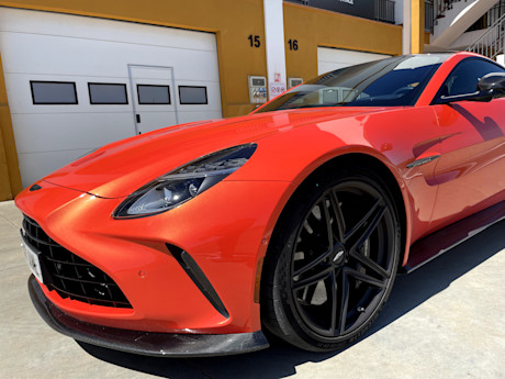 Editorial 2025 aston martin vantage mb 20