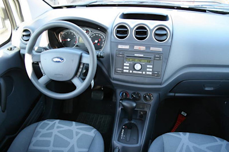 Editorial 2010 ford transit connect pb 006 8408