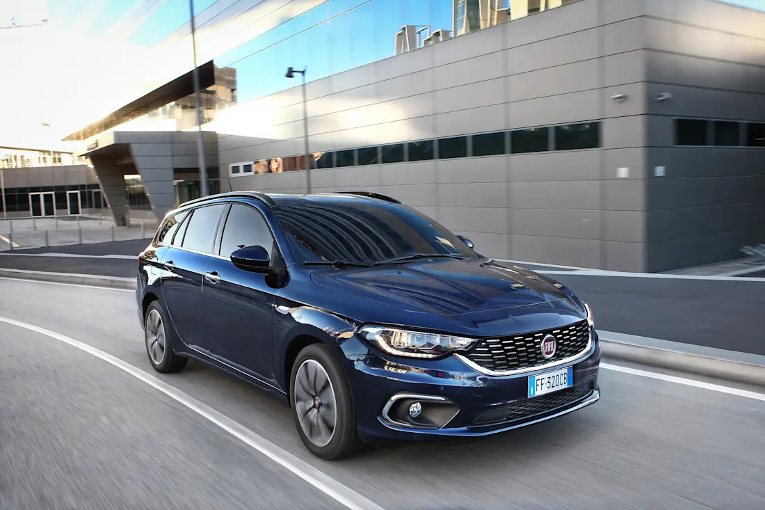 Der Fiat Tipo Kombi ist mit 51 € je Liter Ladevolumen  einer der  günstigsten großen Kombis.  Der Fiat Tipo Kombi ist mit 51 € je Liter Ladevolumen  einer der  günstigsten großen Kombis.