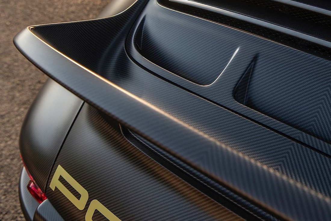 Porsche-911-964-singer-naples-commission (27).jpg