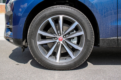 Editorial 2021 jaguar f pace s p250 06 sha