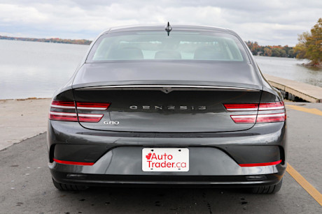 Editorial 2023 genesis electrified g80 prestige 10 jm