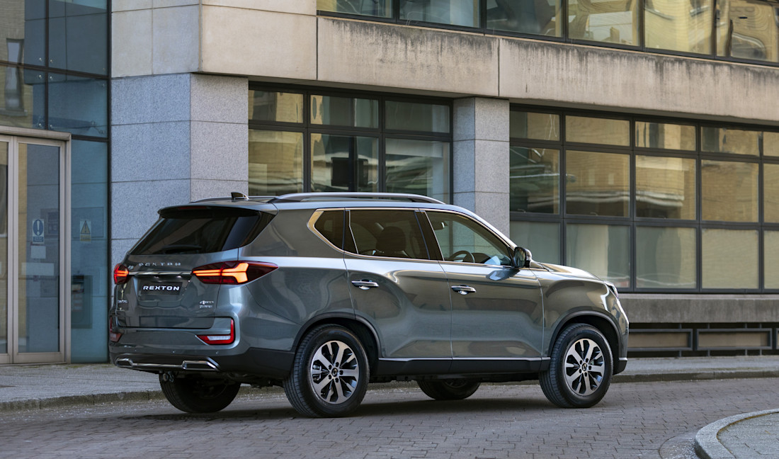 SsangYong Rexton Back