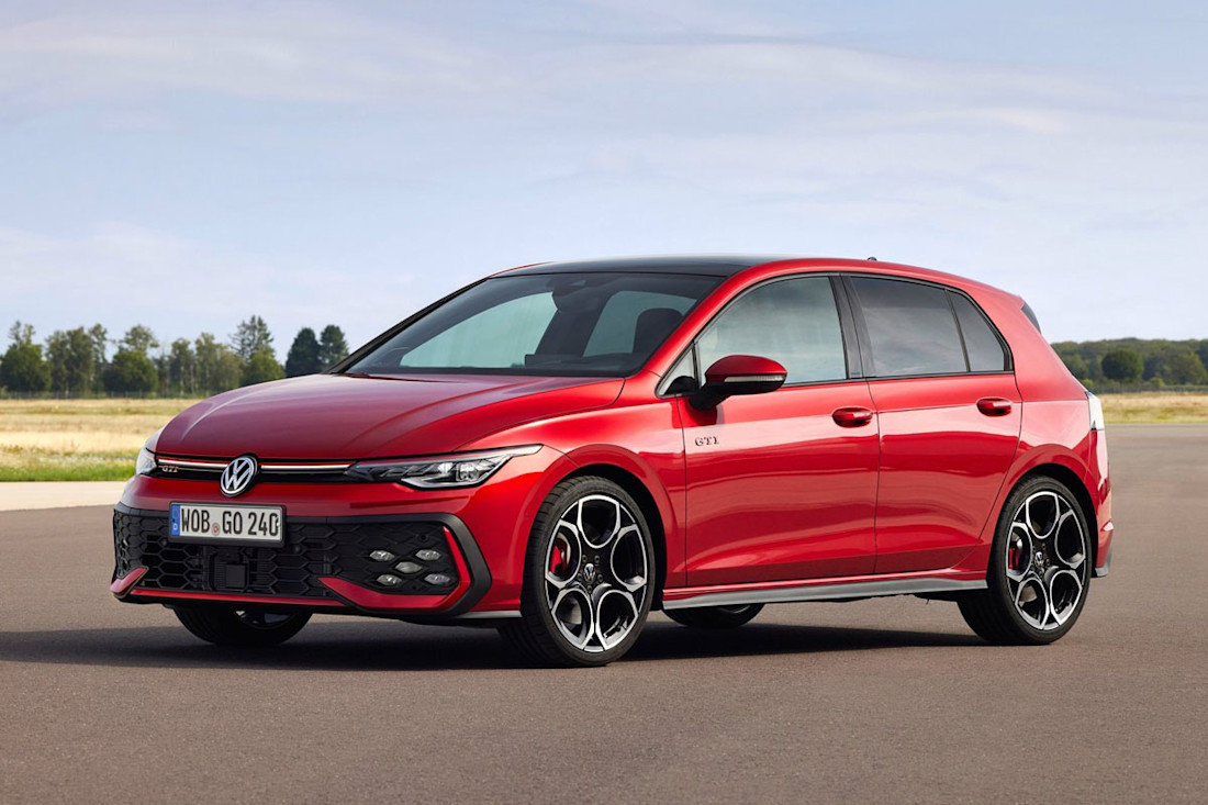 Volkswagen-Golf_GTI-2024-1600-02.jpg
