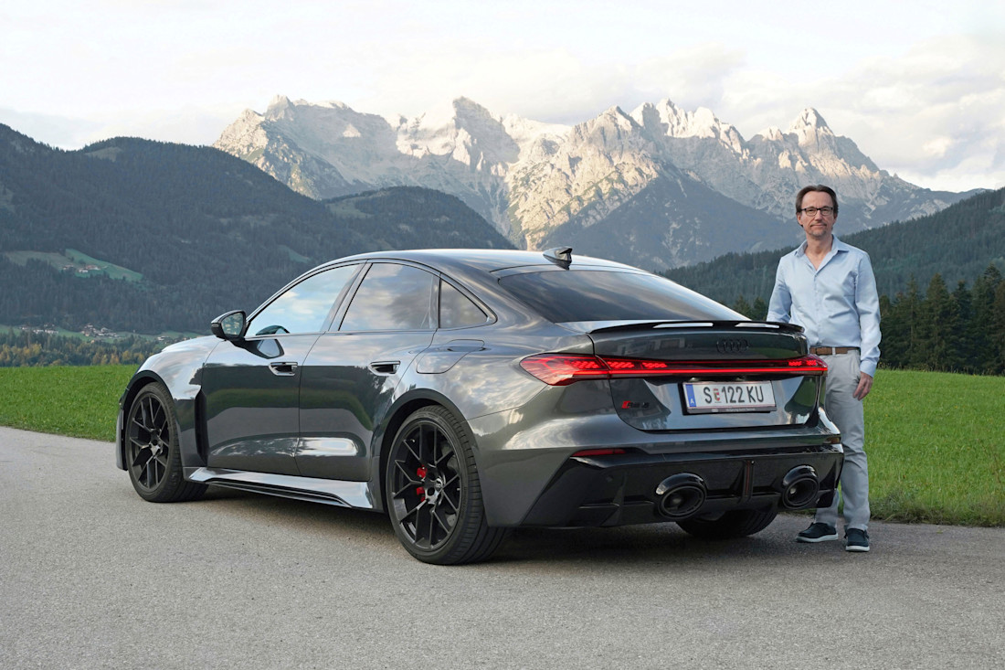 4 audi-rs-5-limousine-2026-ah-heck-schraeg