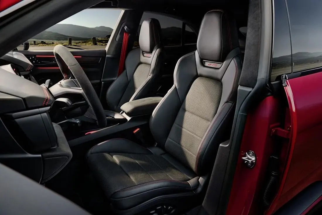 BEBE20251023 Porsche 02