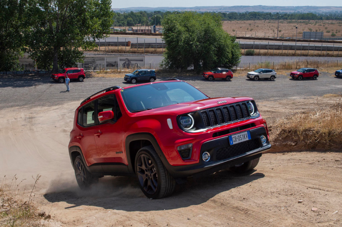 jeep-renegade-4xe (2).jpg