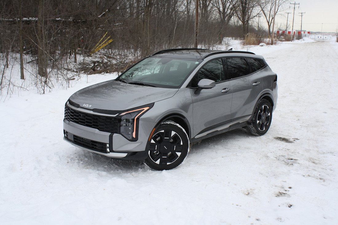 2026 Kia Sportage PHEV - TD - DB - 260413 - 1.jpg