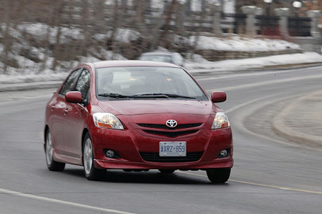 Editorial 2007 toyota yaris sedan 01