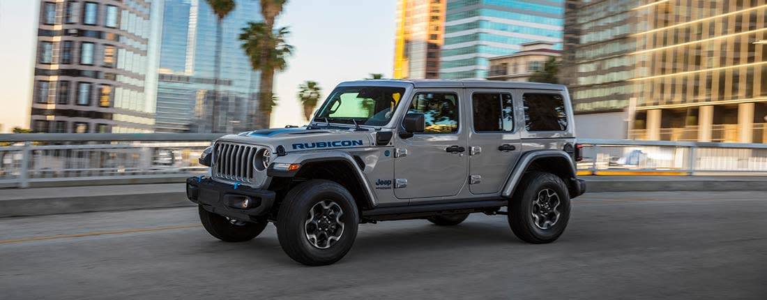 7vm8ZV3GQAvGQYVN4OvaZd-d34b95552b3520abfb2c7b8bea16ab8e-jeep-wrangler-4xe-l-01-1100