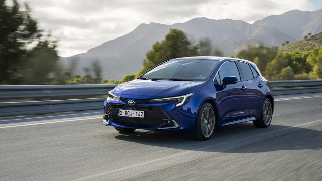 2023-COROLLA-Hatchback-DPL-09