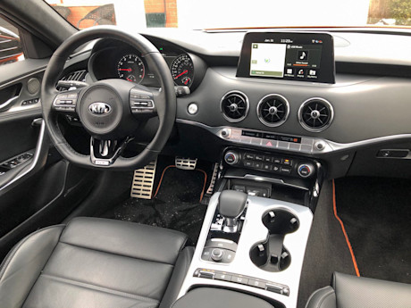 Editorial 2021 kia stinger gt limited neon orange 14 pb