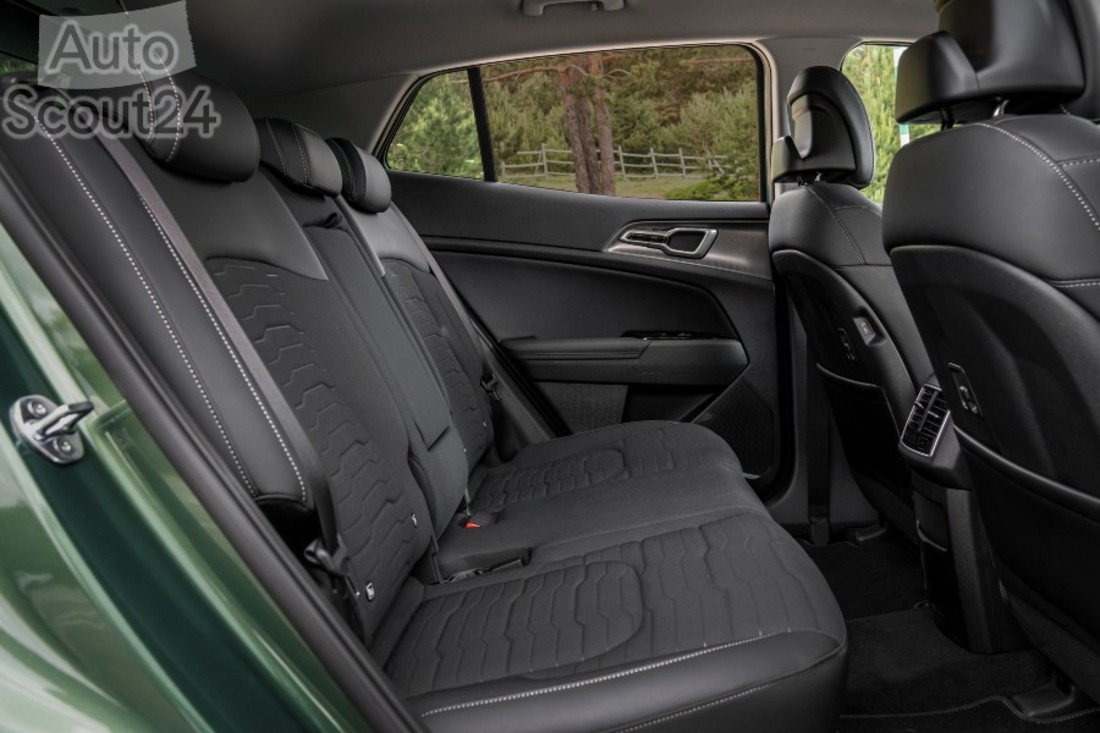 KIA SPORTAJE PHEV_046(1).jpg