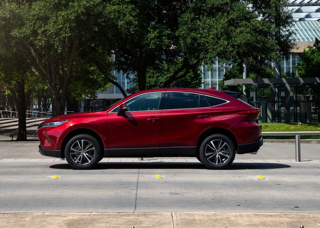 toyota-venza-side