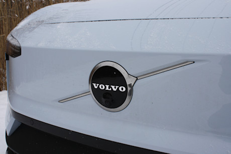 Volvo EX30 2025 vs Volvo EX40 2025 – Quel est le meilleur choix pour vous? Image