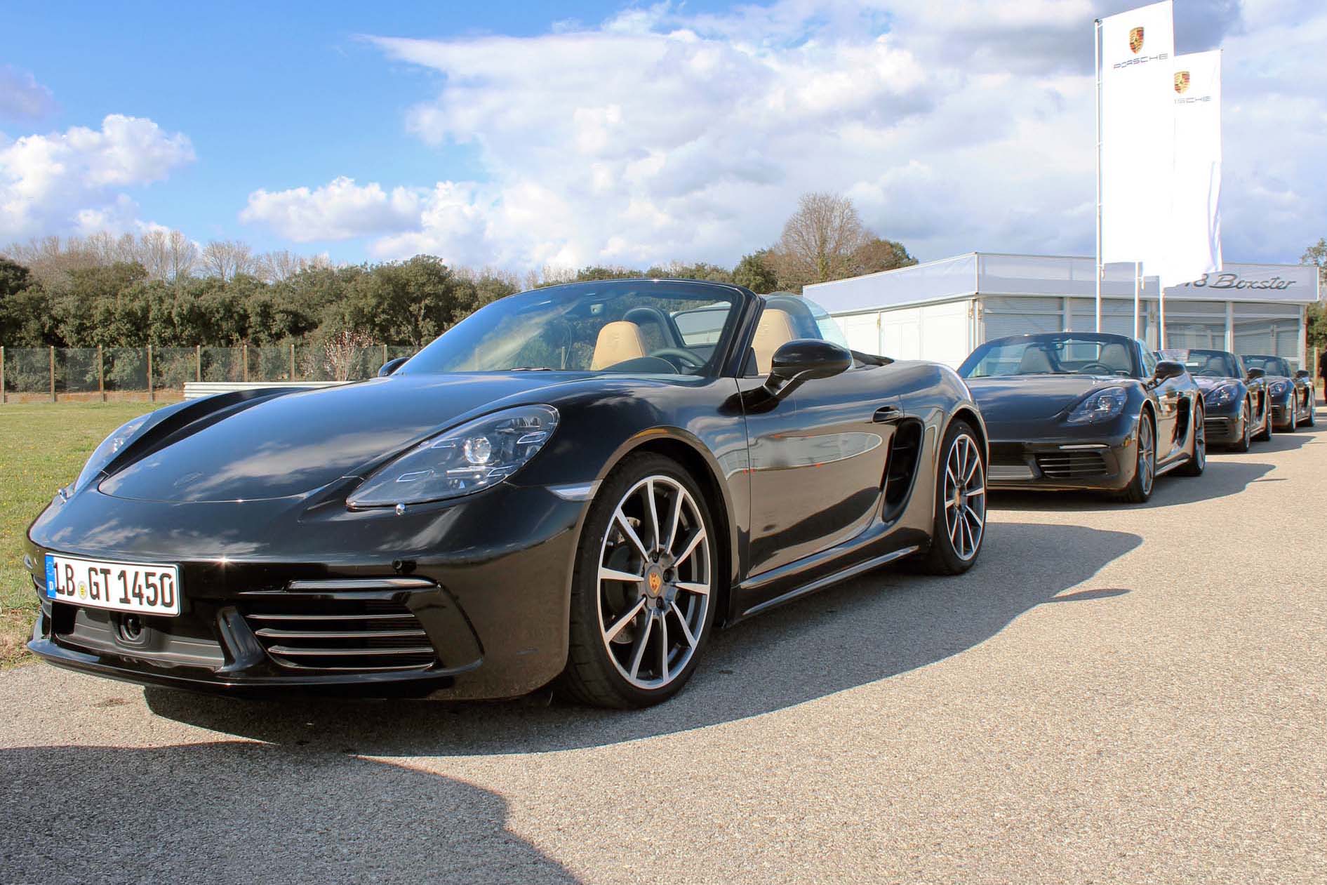2017 Porsche 718 Boxster First Ride review - AutoTrader.ca