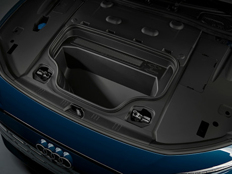 Editorial 2025 audi s6 e tron sportback audi preview 240717 pb 17