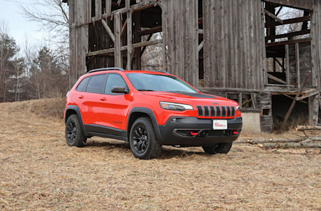 Editorial 2021 jeep cherokee trailhawk elite 03 jm