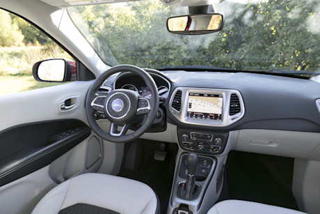 Editorial 2017 jeep compass north 4x4 13 jw