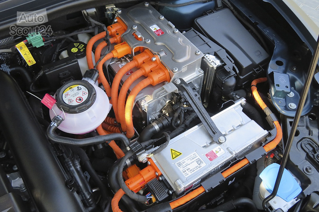 29_cupra_le__n_245_cv_VZ_CUP.JPG