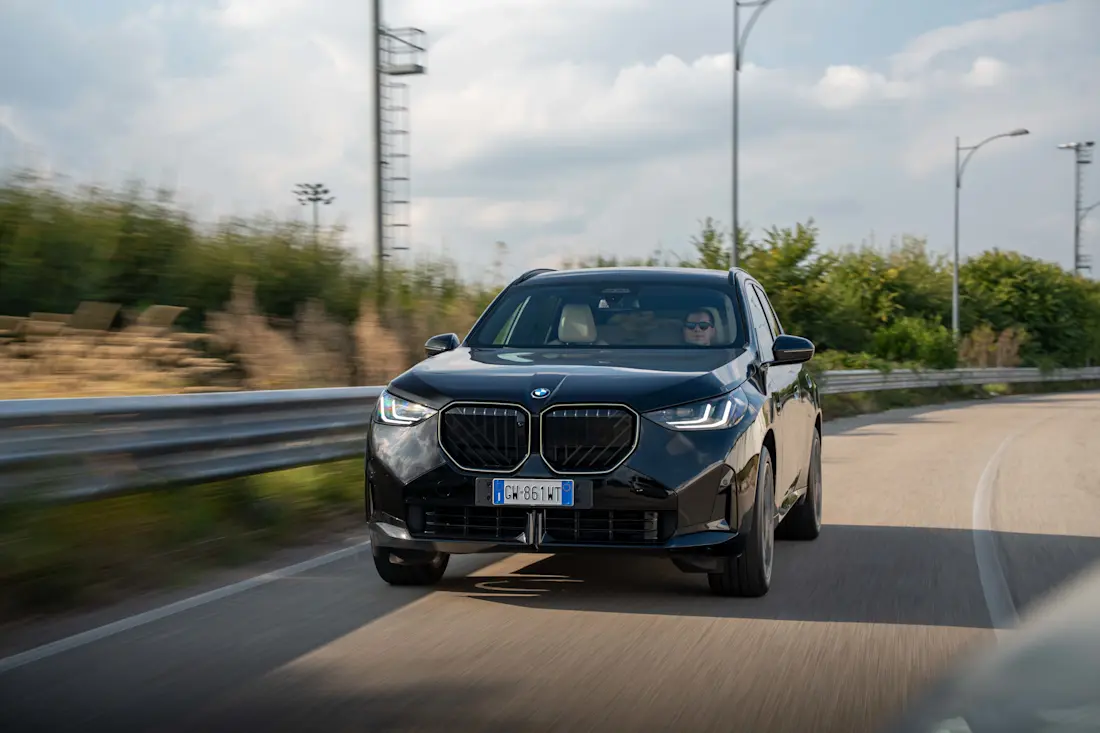 BMW X3 Dynamic exterior