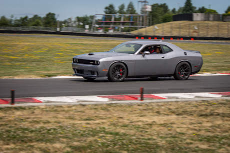 Editorial 14 bm 2015 dodge challenger