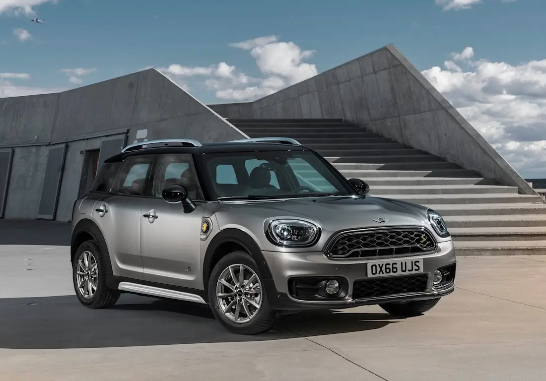 mini-coutryman-plug-in-hybrid-front