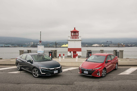 Editorial 2018 honda clarity vs toyota prius prime 03 bm