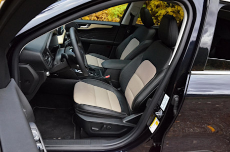 Ford Escape hybride rechargeable 2021 : essai routier Body Image