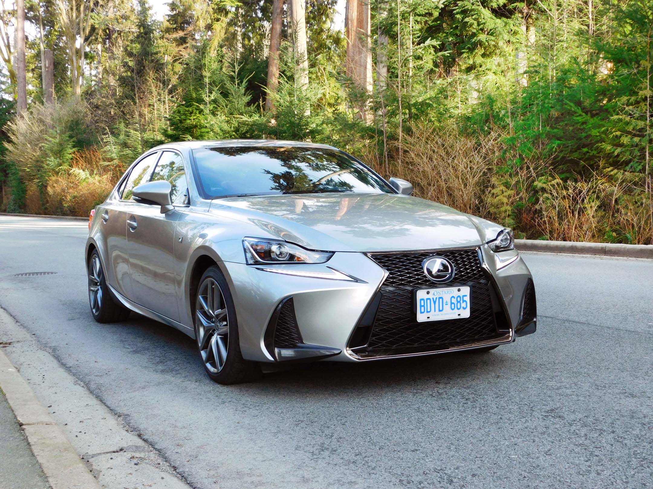 レクサスIS350 2017 Lexus IS 350 AWD F Sport Test Drive Review - AutoTrader.ca