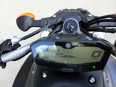 Editorial 2015 yamaha fz 07 jb 04